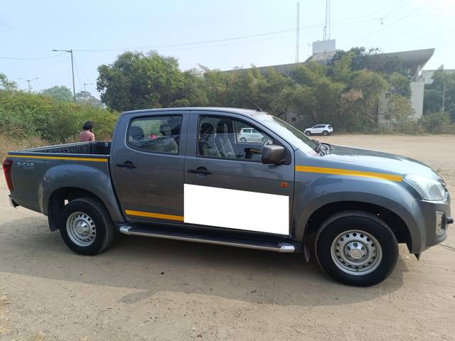 https://images10.gaadi.com/usedcar_image/4285014/original/processed_1f066dca16dd72f847603582d3beb290.jpg?imwidth=6401