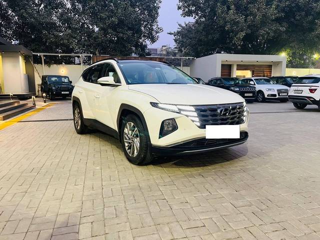 https://images10.gaadi.com/usedcar_image/4285185/original/processed_66d7152340e823872f87c17f1e0450ab.jpeg?imwidth=6400