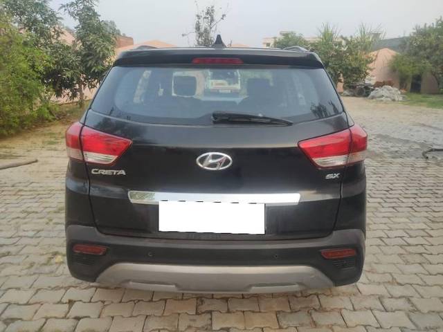 https://images10.gaadi.com/usedcar_image/4285366/original/processed_a1ddb77d-71bc-429f-b4bd-d709b8dab2f0.jpg?imwidth=6401