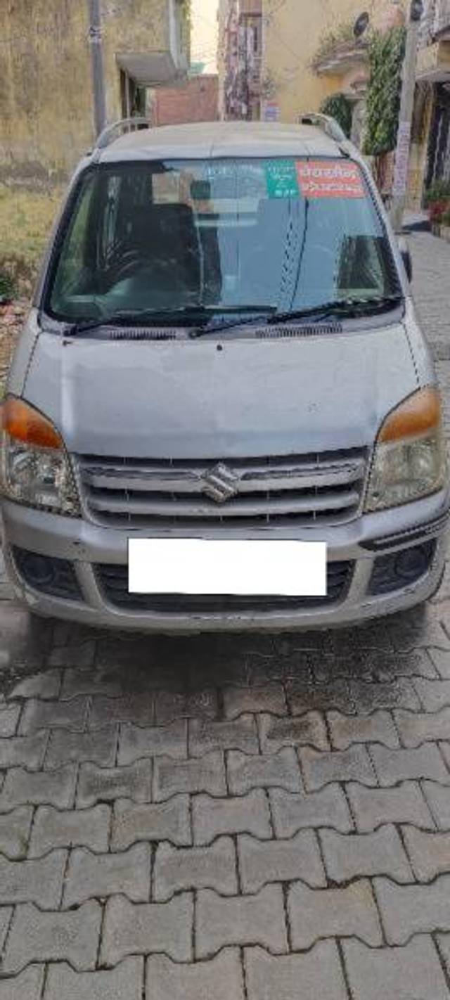 https://images10.gaadi.com/usedcar_image/4285414/original/processed_4d2ef308-7ed0-4cc0-aa39-ca6a9018e6fd.jpg?imwidth=6401