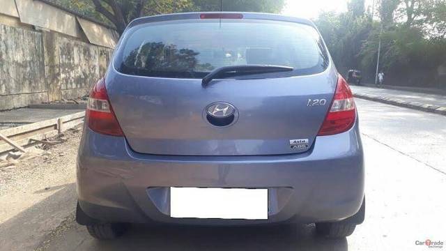 https://images10.gaadi.com/usedcar_image/4285431/original/21ca5ab102ce165f1d421cd9d50500ce.jpg?imwidth=6401