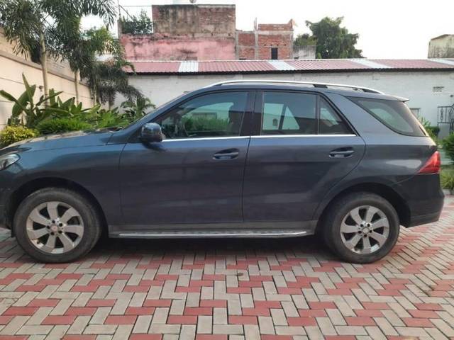 https://images10.gaadi.com/usedcar_image/4285462/original/processed_060b7306-6be5-41cc-89e4-c15e1057a0d0.jpg?imwidth=6402