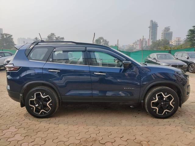 https://images10.gaadi.com/usedcar_image/4285479/original/processed_b0cbfa0686143fc4a8f5157156d38816.jpeg?imwidth=6401