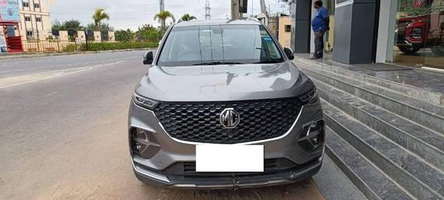 https://images10.gaadi.com/usedcar_image/4285501/original/processed_814b4057-c7a3-45e1-ab52-f30c0e5fdbed.jpg?imwidth=6400