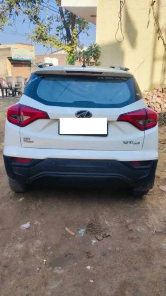 https://images10.gaadi.com/usedcar_image/4285566/original/processed_e88c1b4f-14cc-42b8-a520-52736ac969d6.jpg?imwidth=6400