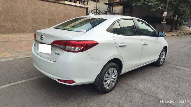 https://images10.gaadi.com/usedcar_image/4285589/original/processed_f619fc2880a735160ce237c8d1054644.jpg?imwidth=6401