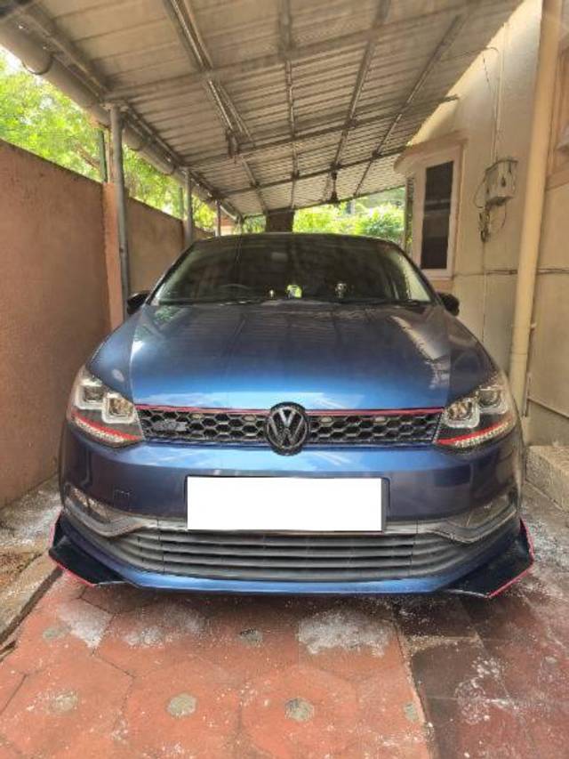 https://images10.gaadi.com/usedcar_image/4285707/original/processed_9a4245ae-27fd-4712-b3c5-0d858d6f6570.jpg?imwidth=6402