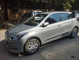 Hyundai i20 2015-2017 Hyundai i20 Sportz 1.2