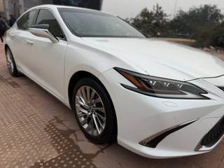 Lexus ES Lexus ES 300h