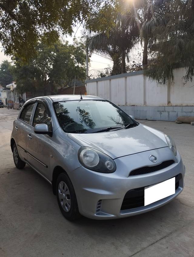 https://images10.gaadi.com/usedcar_image/4285948/original/processed_436aa44dc209b6096d9b777b7df70432.jpg?imwidth=6400