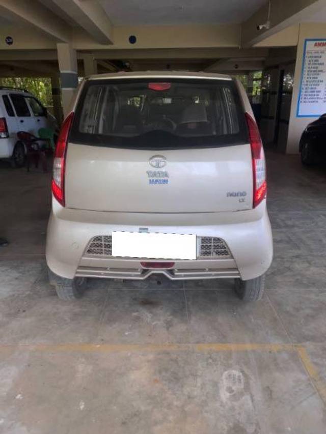 https://images10.gaadi.com/usedcar_image/4286012/original/processed_727551aa-e8bf-46cc-a28c-383c1d8631cf.jpg?imwidth=6402