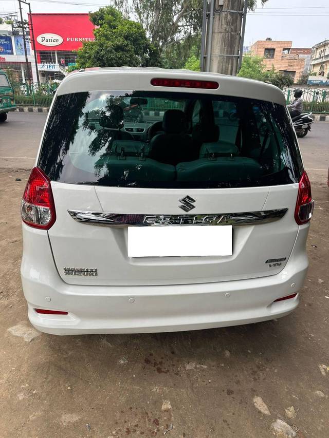 https://images10.gaadi.com/usedcar_image/4286069/original/processed_c67a15b700cba764157f8ef4c84e53b4.jpg?imwidth=6401