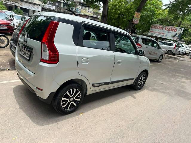 https://images10.gaadi.com/usedcar_image/4286074/original/processed_c2359fda20422359063e87857919afda.jpg?imwidth=6402