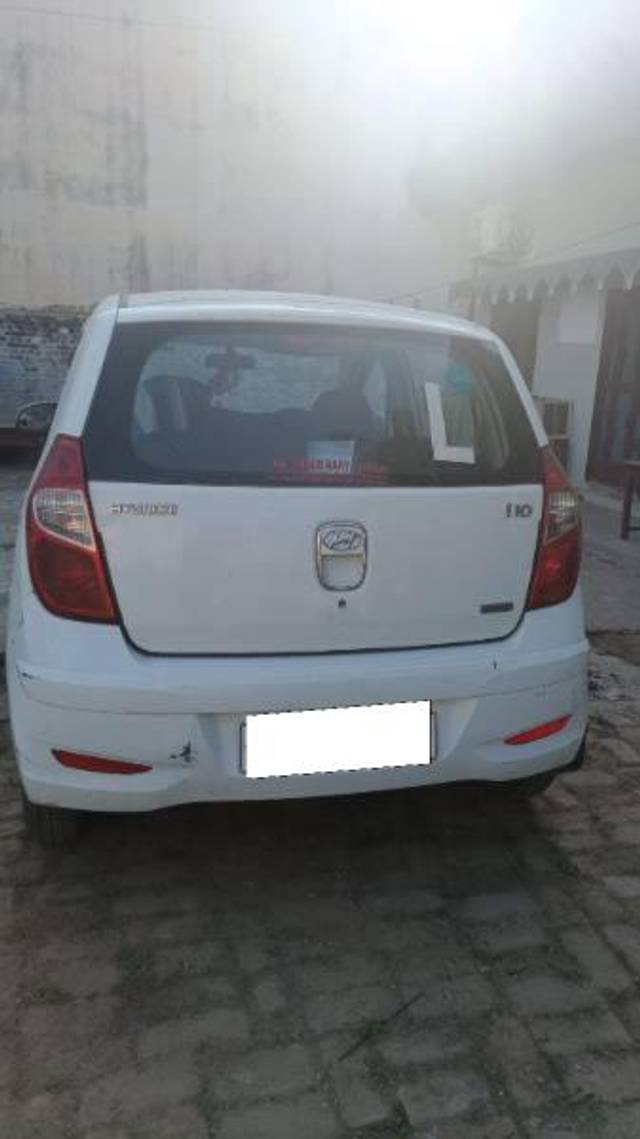 https://images10.gaadi.com/usedcar_image/4286077/original/processed_52cd7a0d-5da0-4d83-b5f0-f710cd24fc94.jpg?imwidth=6401