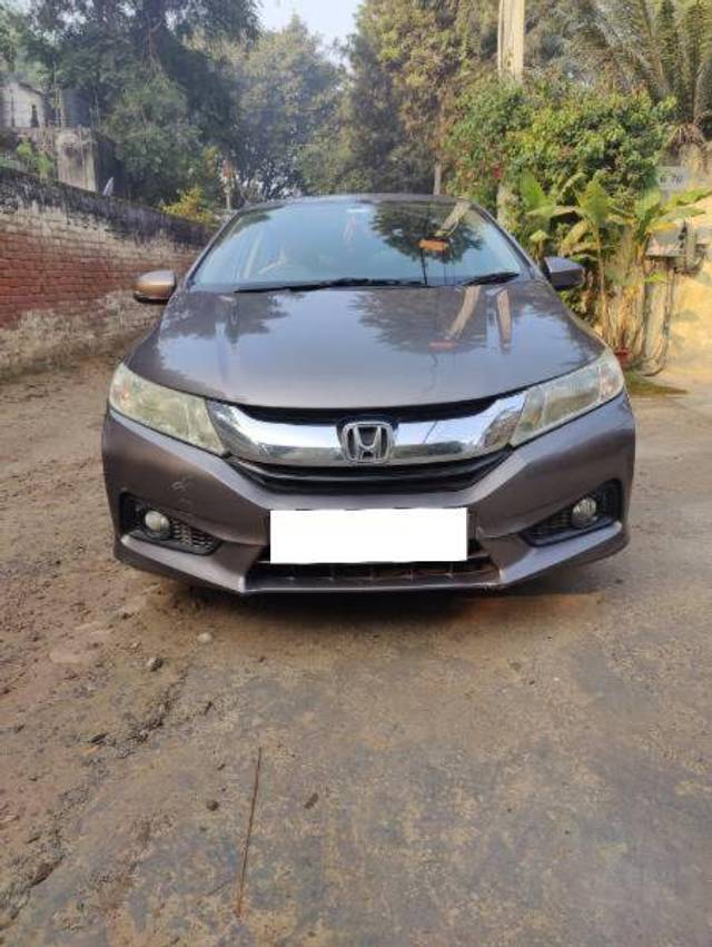 https://images10.gaadi.com/usedcar_image/4286097/original/a3b3e434891d7a51154f5d355dc8cf78.jpg?imwidth=6400