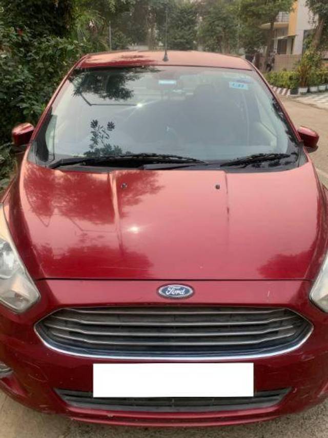 https://images10.gaadi.com/usedcar_image/4286111/original/7396ee1b5511271974b14dddd0133511.jpg?imwidth=6400