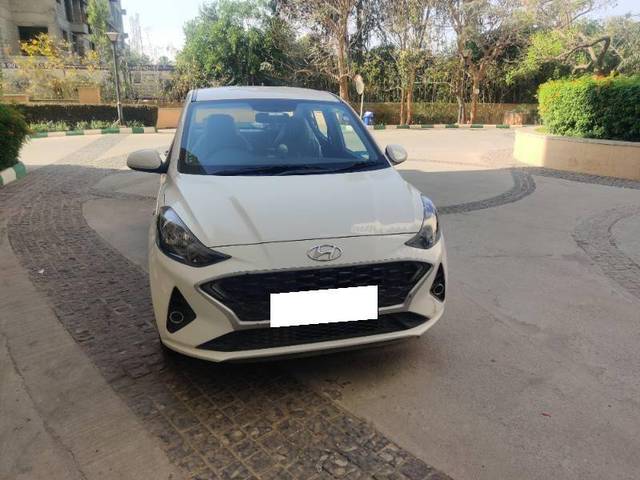 https://images10.gaadi.com/usedcar_image/4286112/original/810bf2236a52db06933e266de2a3ec3c.jpg?imwidth=6400