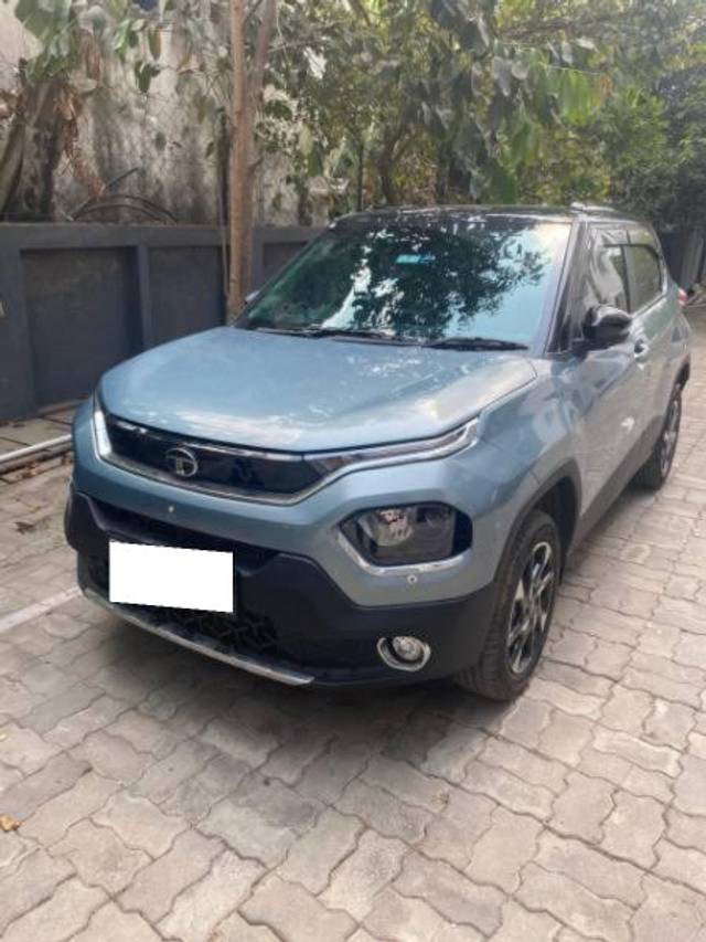 https://images10.gaadi.com/usedcar_image/4286140/original/processed_8e624e5a-4398-412b-8fd1-b76ff6459151.jpg?imwidth=6400