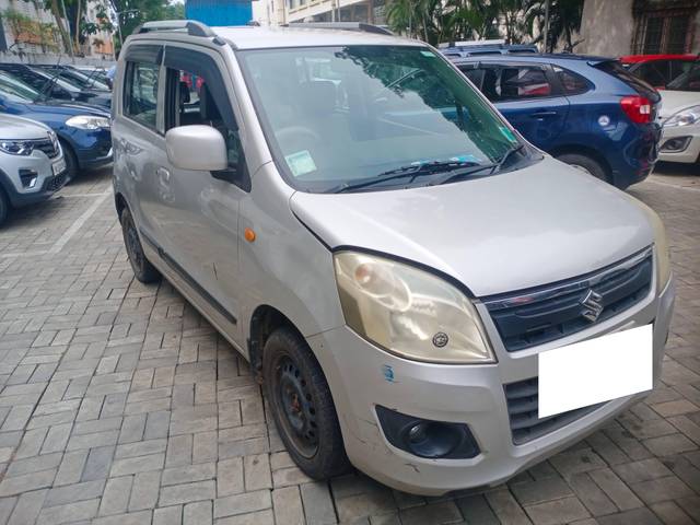 https://images10.gaadi.com/usedcar_image/4286148/original/processed_8b3acea65bf30f8ec62467c5e0a74091.jpg?imwidth=6400