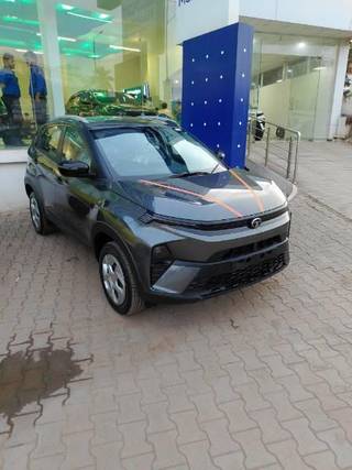 Tata Nexon Tata Nexon Pure S Diesel