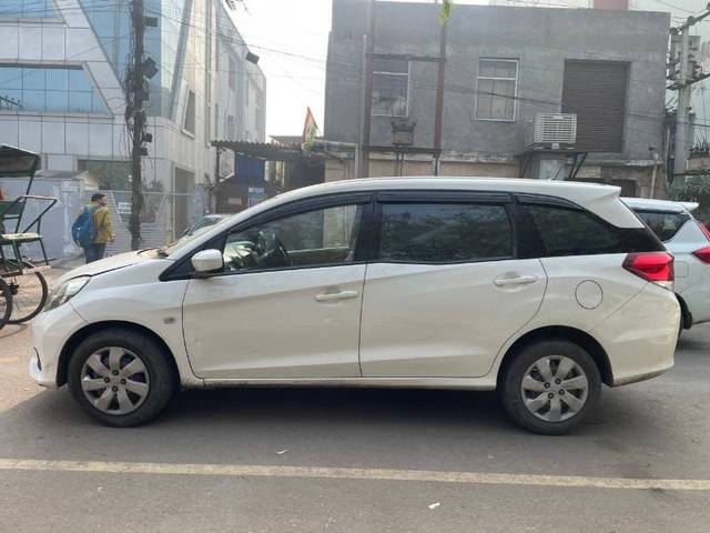 https://images10.gaadi.com/usedcar_image/4286180/original/1e0aef48dbbca48db49348045c0deda0.jpeg?imwidth=6402