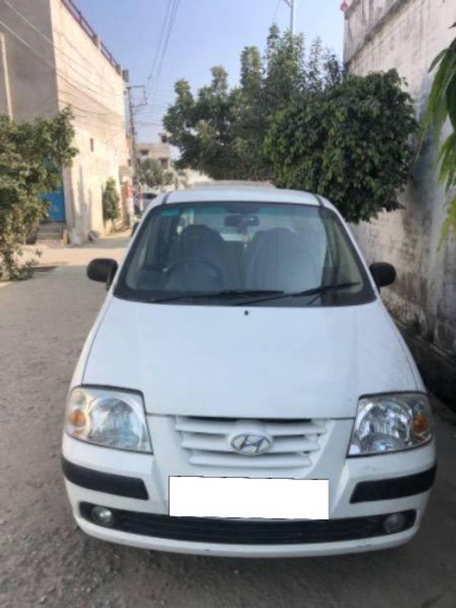 https://images10.gaadi.com/usedcar_image/4286196/original/processed_f0c3ae75-d8a3-416d-b51d-844b19b99fef.jpg?imwidth=6400