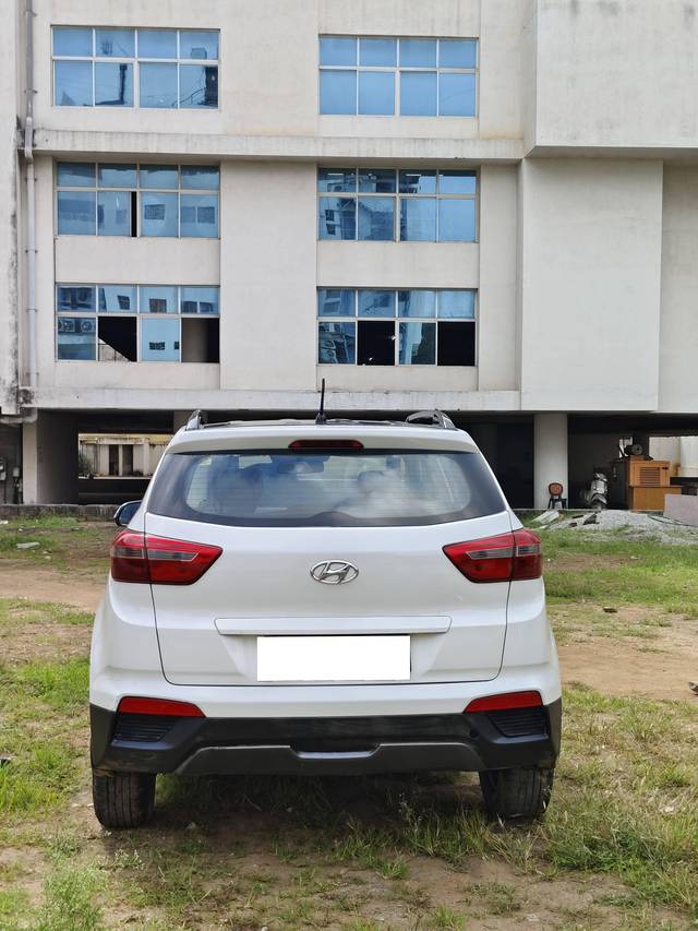 https://images10.gaadi.com/usedcar_image/4286235/original/processed_c81b46291389f5cf0e70f7e84cf89056.jpg?imwidth=6402