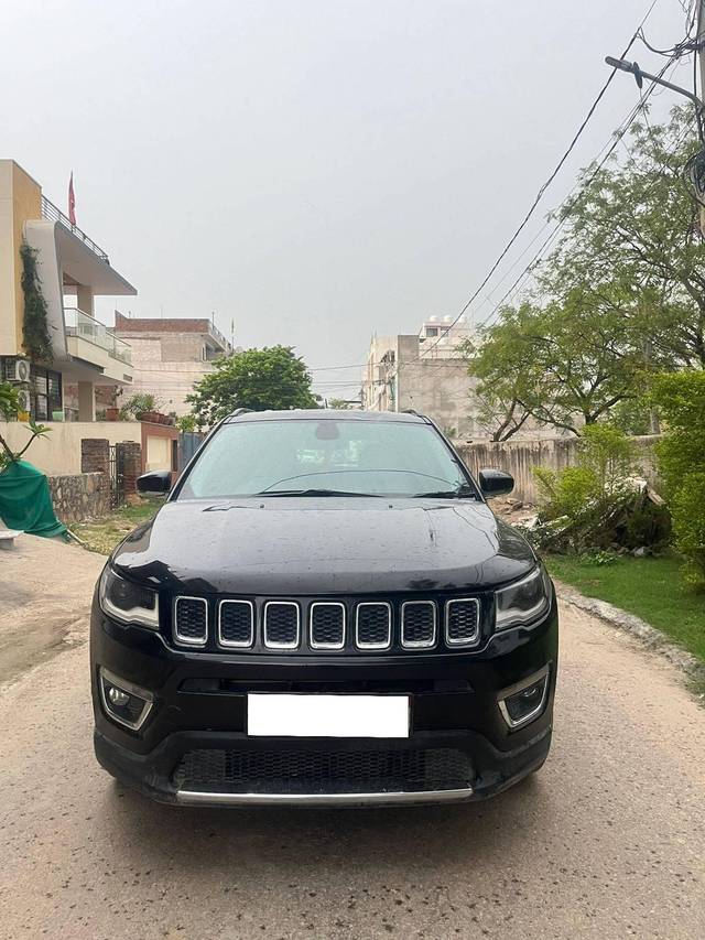 https://images10.gaadi.com/usedcar_image/4286264/original/processed_5f98c063c953ca17e47b7e05bf96fe80.jpg?imwidth=6402