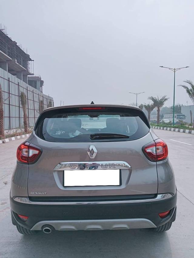 https://images10.gaadi.com/usedcar_image/4286269/original/processed_6bc8911b49716c68c632e1a2fdbd20ed.jpg?imwidth=6402