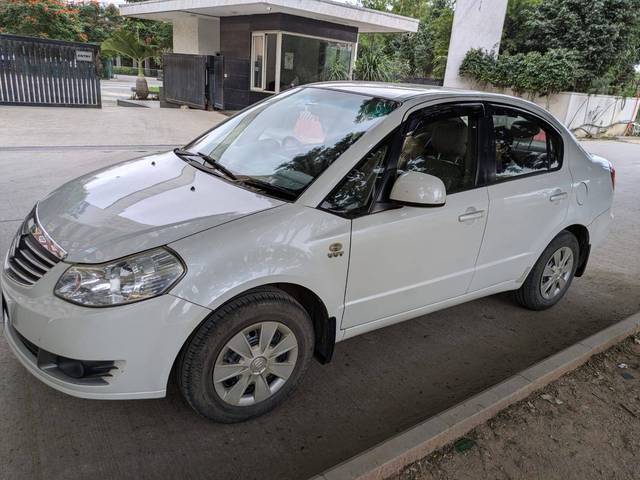 https://images10.gaadi.com/usedcar_image/4286332/original/858c76b1965702abdaf64ab8419f13fc.jpg?imwidth=6402