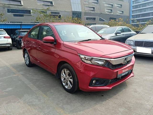 https://images10.gaadi.com/usedcar_image/4286348/original/processed_43b6b195a78675a0ee2c6fdf8af8d095.jpg?imwidth=6400