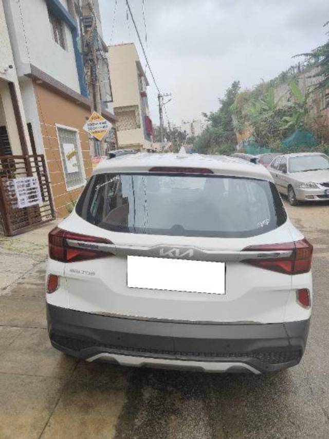 https://images10.gaadi.com/usedcar_image/4286385/original/a40dd0714851d05ca0eb86e0f9e1c60d.jpg?imwidth=6401