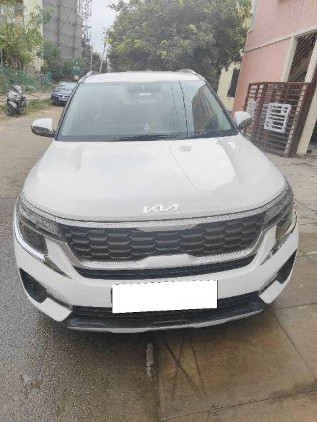 https://images10.gaadi.com/usedcar_image/4286385/original/b785a1ff7658ee32dea0f0d4baab2b38.jpg?imwidth=6400