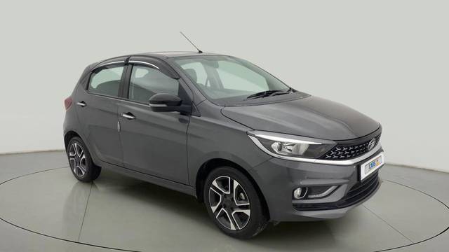 https://images10.gaadi.com/usedcar_image/4286408/original/ac3659df1b5b30465bf8eed593f58544.jpg?imwidth=6400