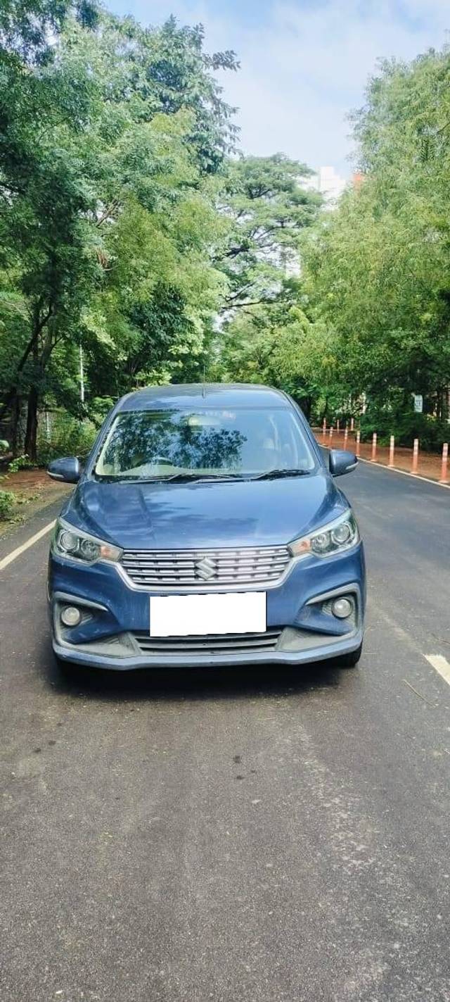 https://images10.gaadi.com/usedcar_image/4286414/original/processed_e73f9463c5a6a09db49476aa29e8f8b8.jpg?imwidth=6402