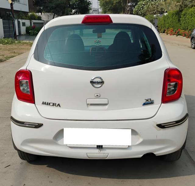 https://images10.gaadi.com/usedcar_image/4286430/original/processed_643adf6b43af87a6cc94eaacbcfd4cb5.jpg?imwidth=6402