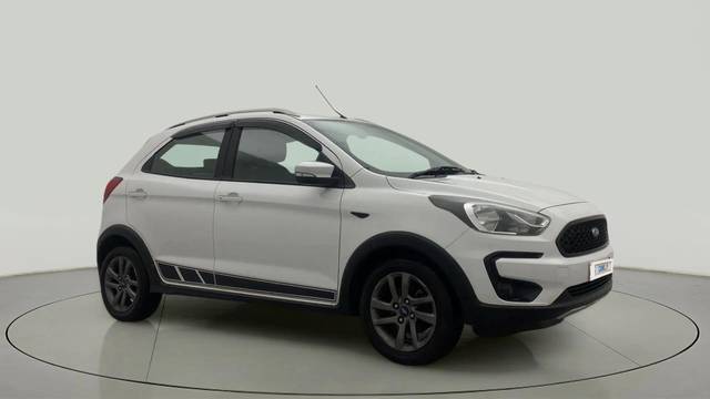 https://images10.gaadi.com/usedcar_image/4286438/original/caf1fda1e841274fdb6ba47a67c0040b.jpg?imwidth=6400