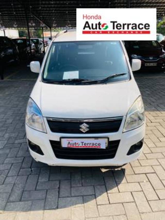 https://images10.gaadi.com/usedcar_image/4286479/original/8163ff6941219f1aa3f0354bed806f9c.jpg?imwidth=6400