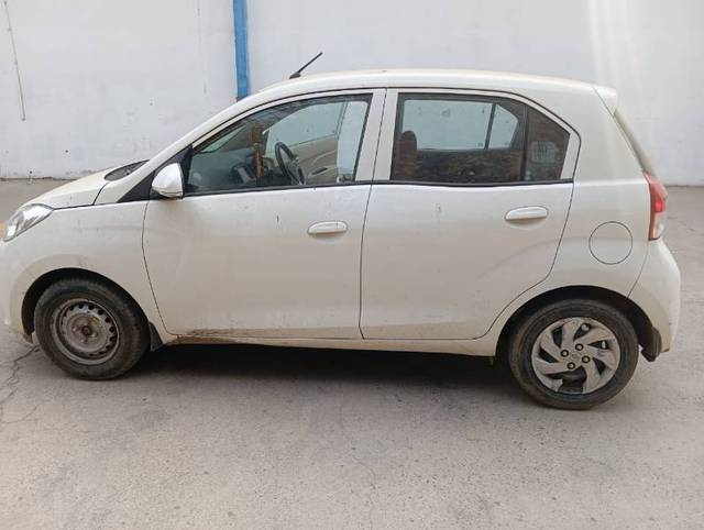 https://images10.gaadi.com/usedcar_image/4286537/original/6eb15f673b58486f5808c76f21a36db7.jpeg?imwidth=6402