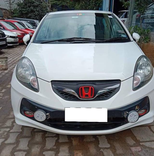 https://images10.gaadi.com/usedcar_image/4286607/original/processed_1ed4ebf69eb480d2bc0ec4c0f5cc9109.jpg?imwidth=6400