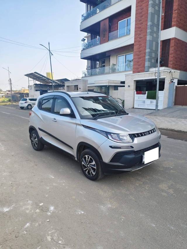 https://images10.gaadi.com/usedcar_image/4286624/original/processed_abed79106da46cc72ba76c63d1c6ca45.jpg?imwidth=6400