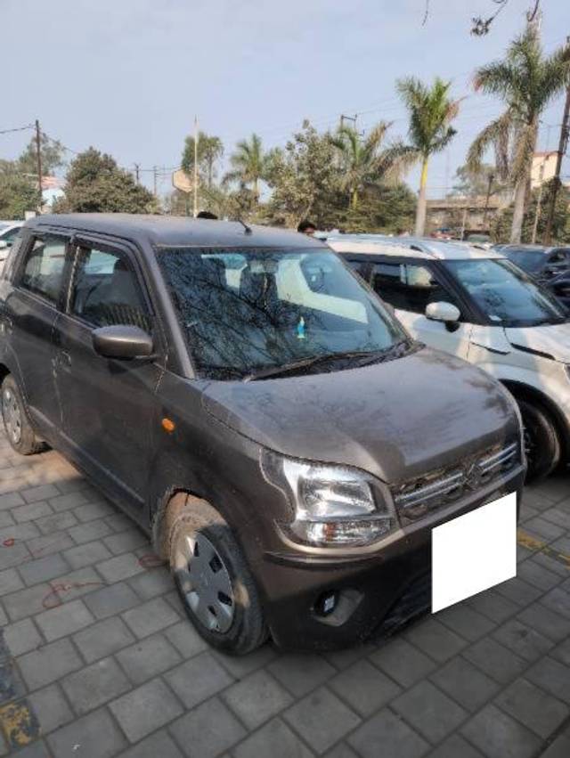 https://images10.gaadi.com/usedcar_image/4286657/original/processed_70699b7d-5467-40a1-86f9-e54132c758e1.jpg?imwidth=6400