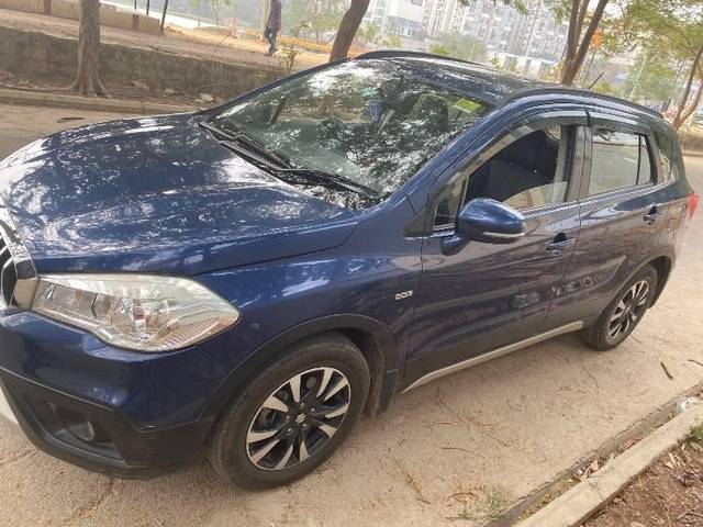 https://images10.gaadi.com/usedcar_image/4286683/original/processed_9bdad68a-125e-4b76-b1f5-38ab3c55104d.jpg?imwidth=6400