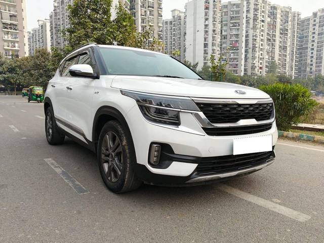 https://images10.gaadi.com/usedcar_image/4286767/original/processed_50790c3dfe05e95803f6fc8a2c8e1d16.jpg?imwidth=6400