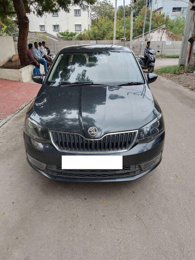 https://images10.gaadi.com/usedcar_image/4286772/original/processed_53a735c108cf00e4d9e25a66e2ac1f2c.jpg?imwidth=6402