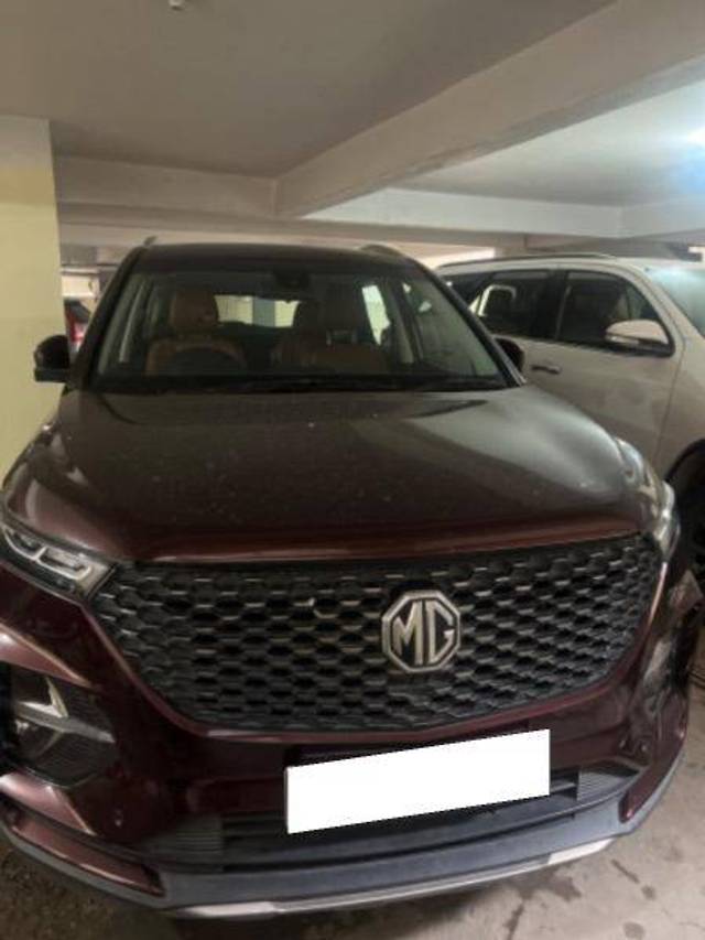 https://images10.gaadi.com/usedcar_image/4286845/original/35bc621b602b88d893acb62428b72396.jpg?imwidth=6400