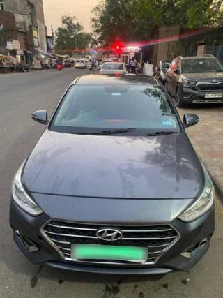 Hyundai Verna 2017-2020 Hyundai Verna VTVT 1.4 EX