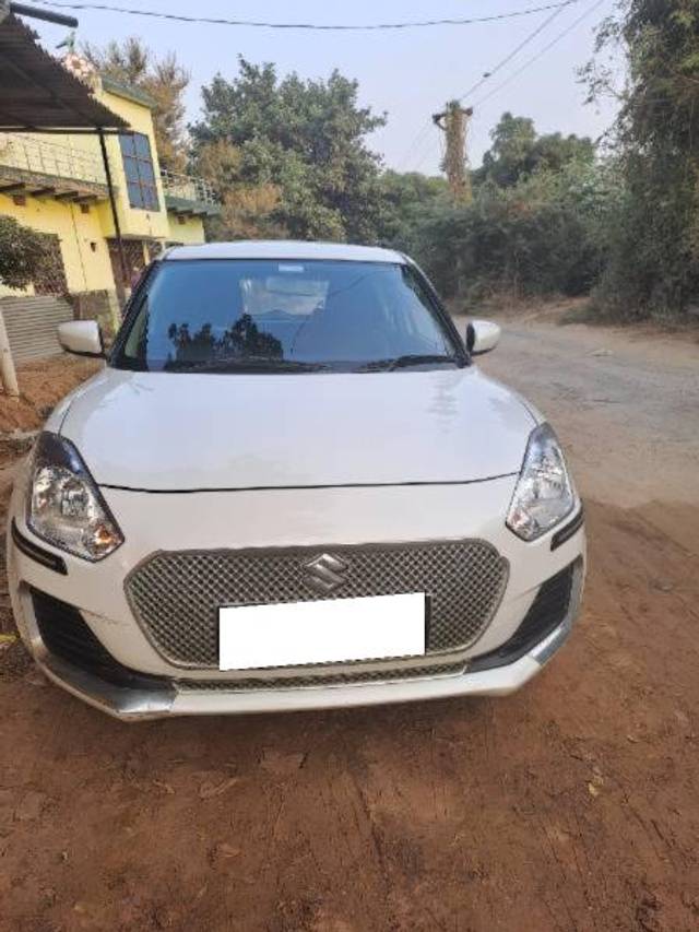 https://images10.gaadi.com/usedcar_image/4286879/original/processed_55742d6e-e0b0-4b8b-b543-ed2698808cdd.jpg?imwidth=6400