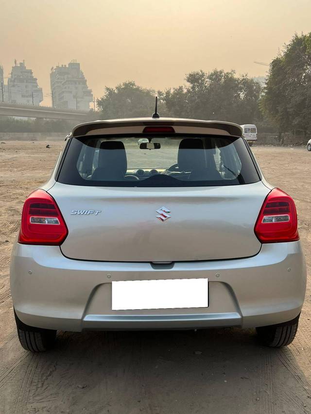 https://images10.gaadi.com/usedcar_image/4286930/original/processed_c3d6324b5638bbd121d2dda3cb6f9341.jpg?imwidth=6401