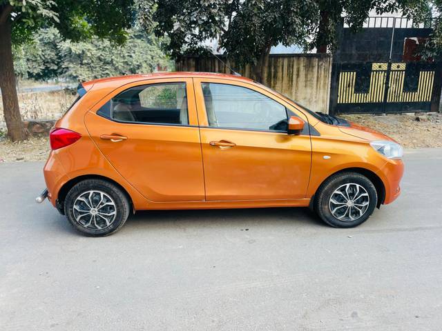 https://images10.gaadi.com/usedcar_image/4286977/original/962e58907fd41a26e4ff7aced9b2bcda.jpg?imwidth=6401